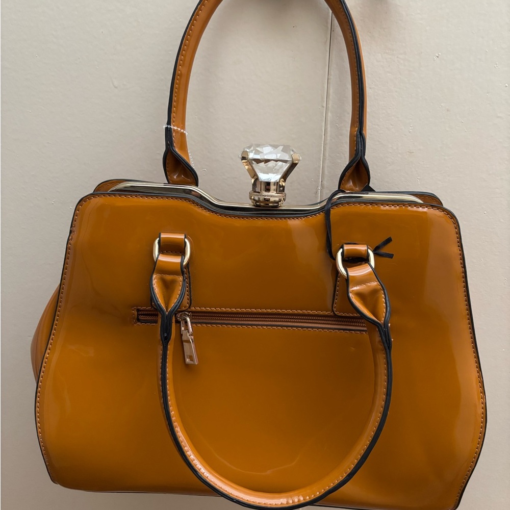 Elegant Tan Handbag